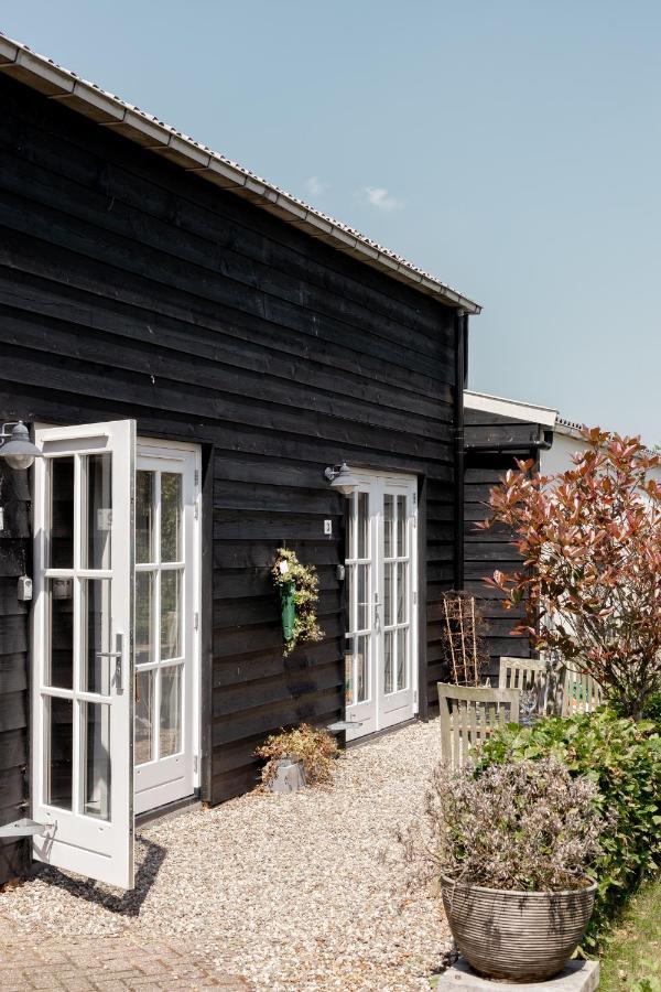T Slot Opperdoes 64 Bed & Breakfast Exterior foto